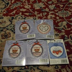 Cross Stitch Kit Set - Multicolor